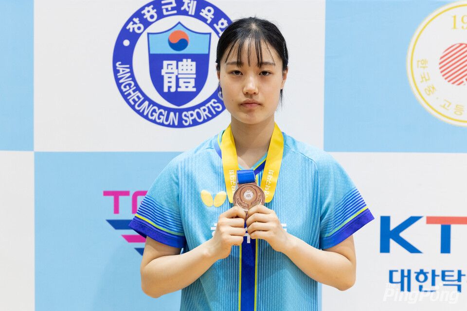 고등부 여자단식 준우승 최나현  개인복식 준우승.jpg