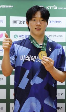 박규현 수정.jpg